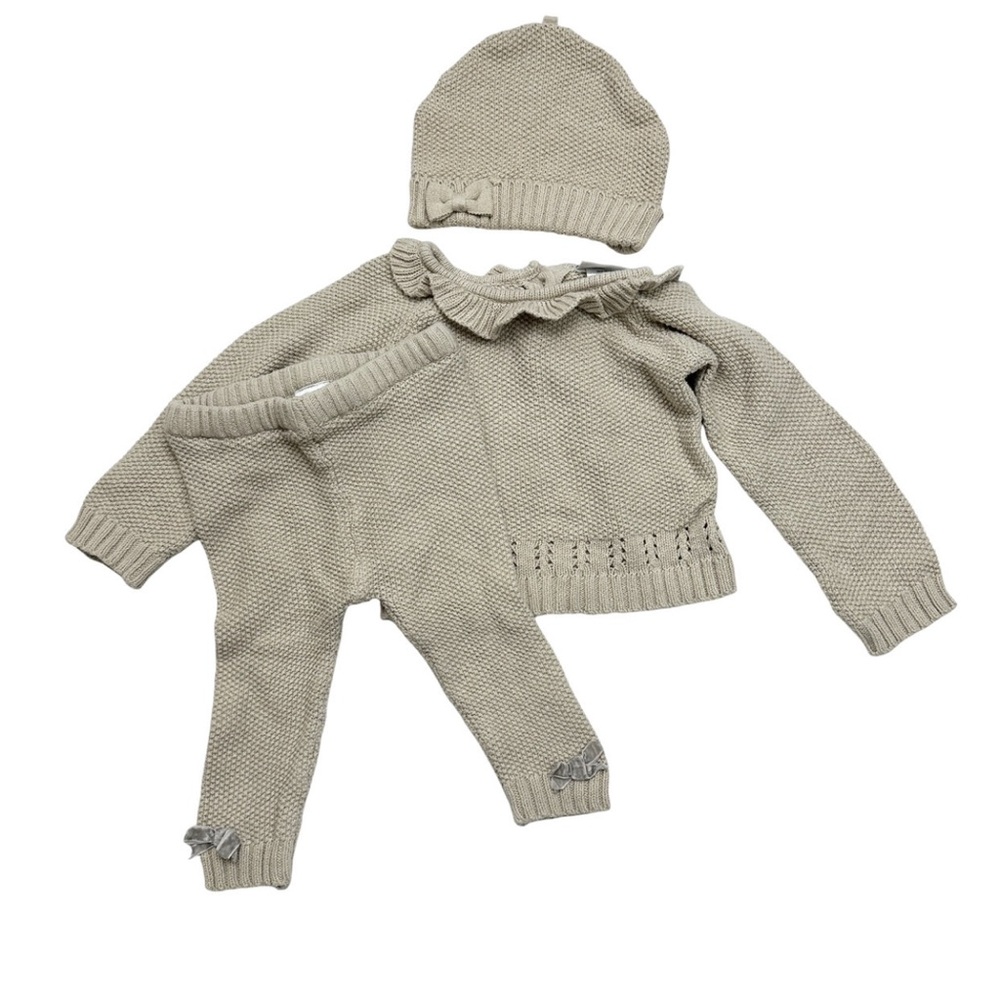 Nicole miller Beige Knit Baby Outfit Set
